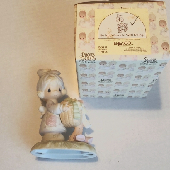 Precious Moments collectible pair of figurines - Picture 1 of 7